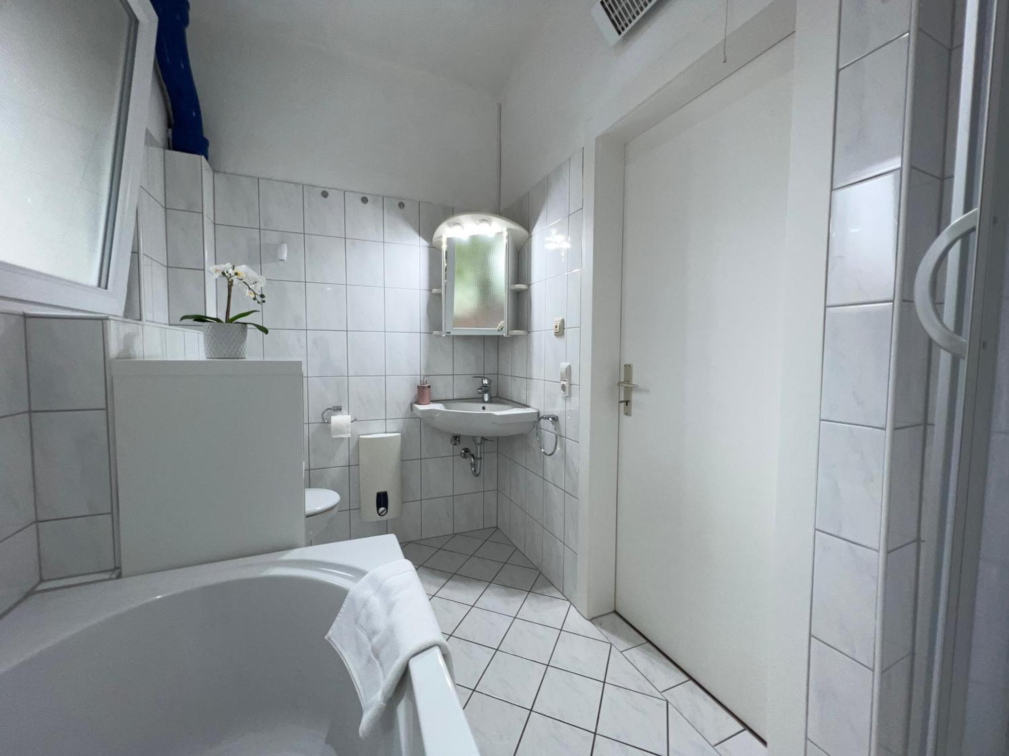 Uebernachten In Grosser Maisonette-Wohnung By Rabe Karlsruhe Exterior foto